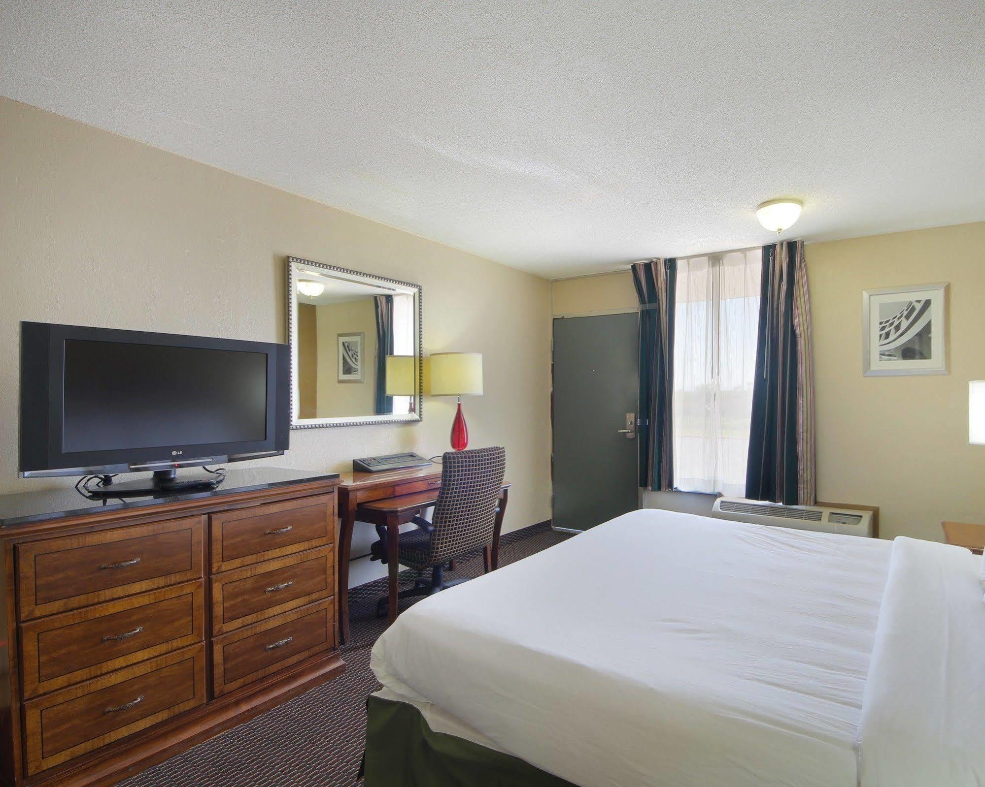 Quality Inn Shawnee I-40 Exterior foto