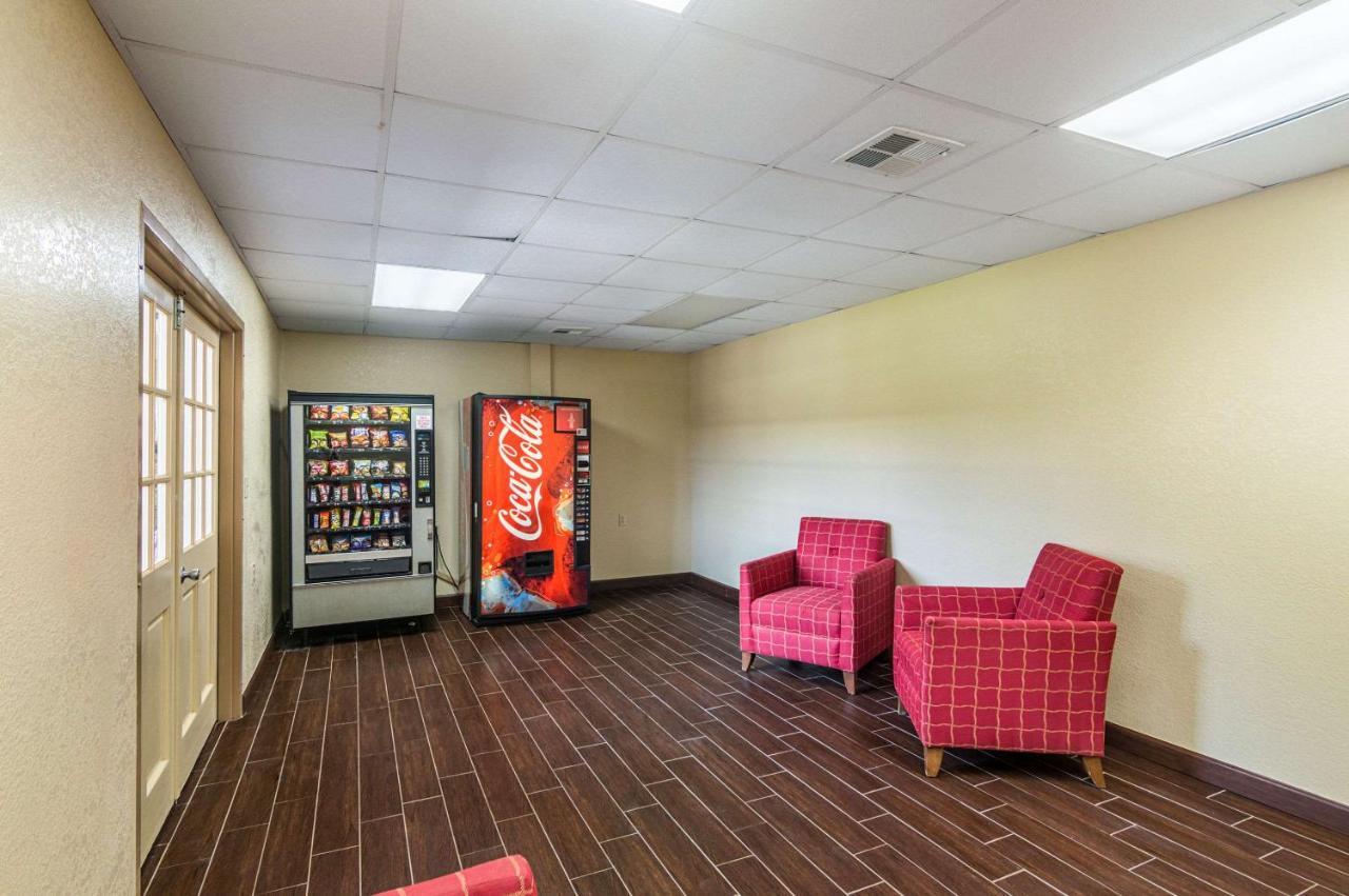 Quality Inn Shawnee I-40 Exterior foto